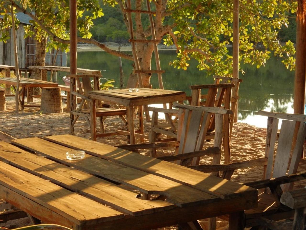Sandbank Restaurant & Camping Koh Rong Kaoh Touch Bagian luar foto