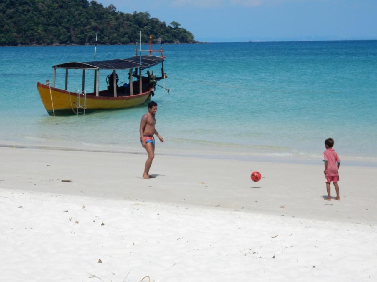 Sandbank Restaurant & Camping Koh Rong Kaoh Touch Bagian luar foto