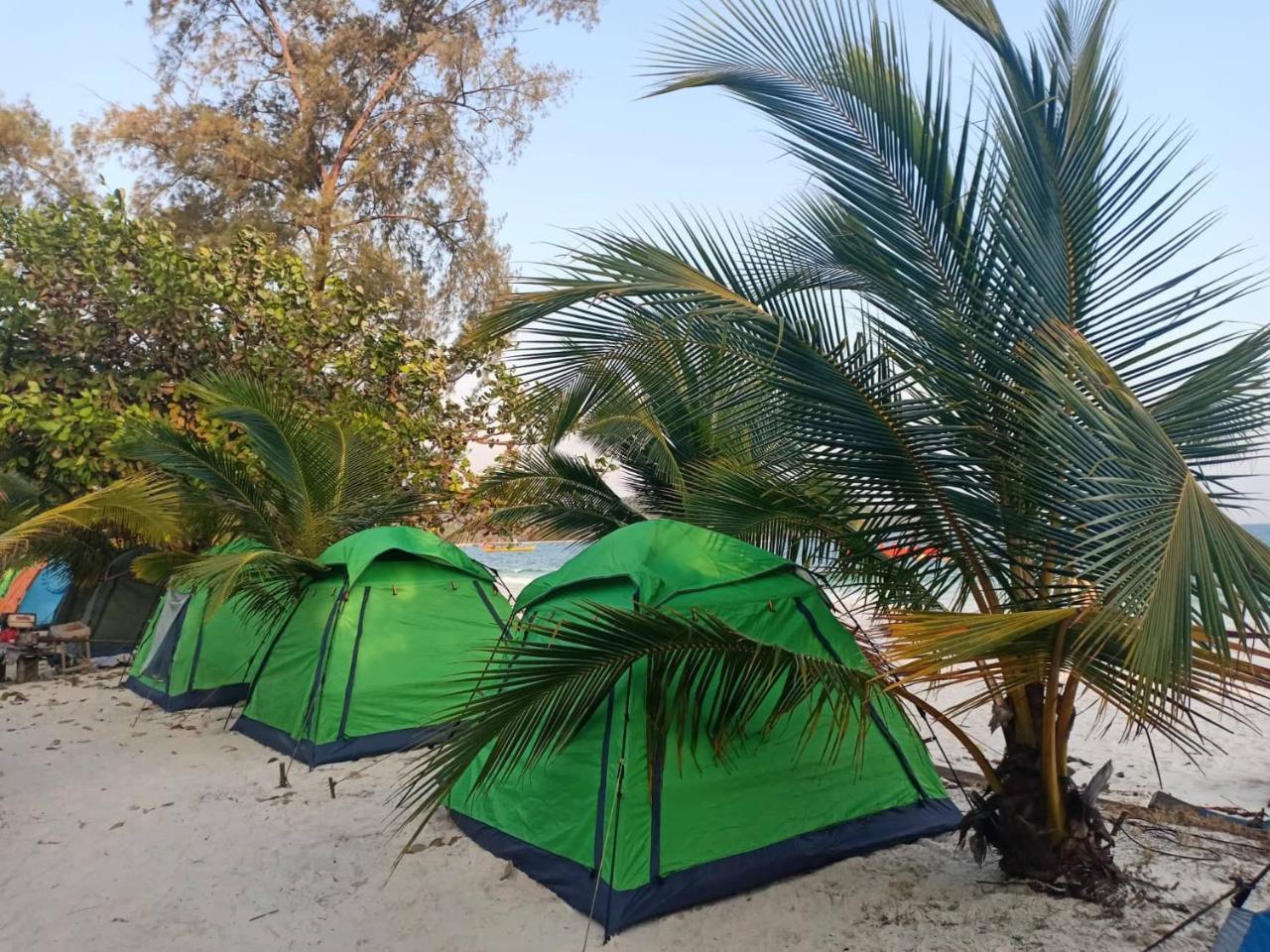 Sandbank Restaurant & Camping Koh Rong Kaoh Touch Bagian luar foto