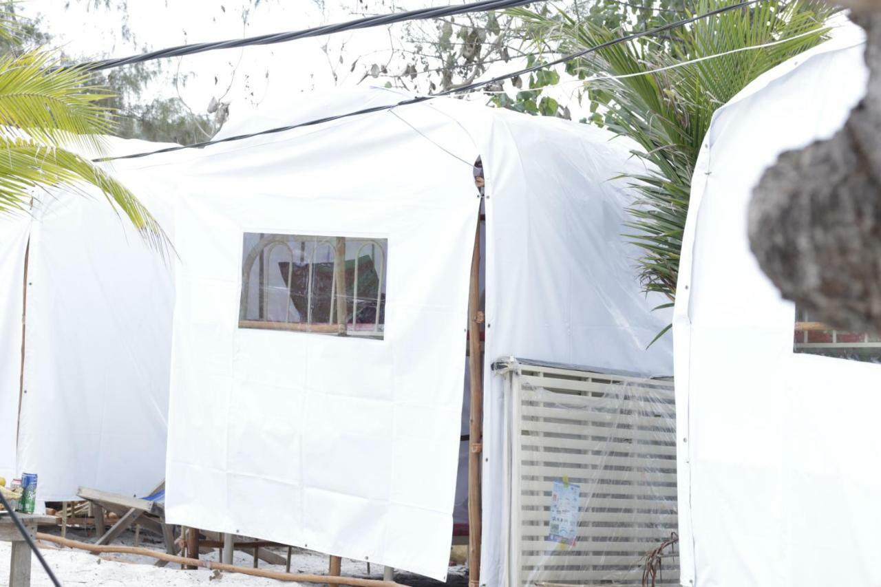 Sandbank Restaurant & Camping Koh Rong Kaoh Touch Bagian luar foto