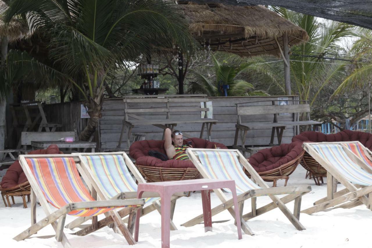 Sandbank Restaurant & Camping Koh Rong Kaoh Touch Bagian luar foto
